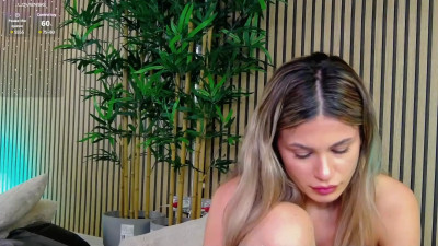 Watch avrillcyrux recorded live streams from Chaturbate on 2025/03/26, Cam Archive