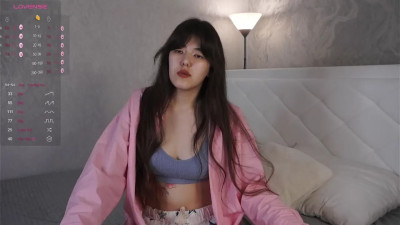 Watch edythcritchlow recorded live streams from Chaturbate on 2025/03/26, Cam Archive