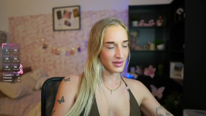 NicoletteShea01