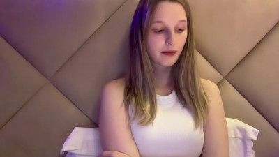 Watch Perfect_girll recorded live streams from Stripchat on 2025/03/28, Cam Archive
