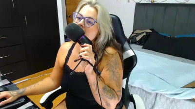 Watch emiliana_zainss recorded live streams from CAM4 on 2025/03/28, Cam Archive