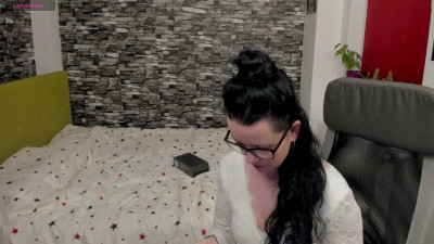 Watch eveline_james recorded live streams from Stripchat on 2025/04/05, Cam Archive