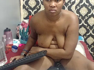 QUEENOFSQUIRT01