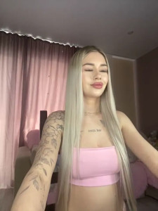 Tiffany_Kissss
