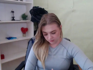 Watch CrazyGloria recorded live streams from Stripchat on 2025/04/16, Cam Archive